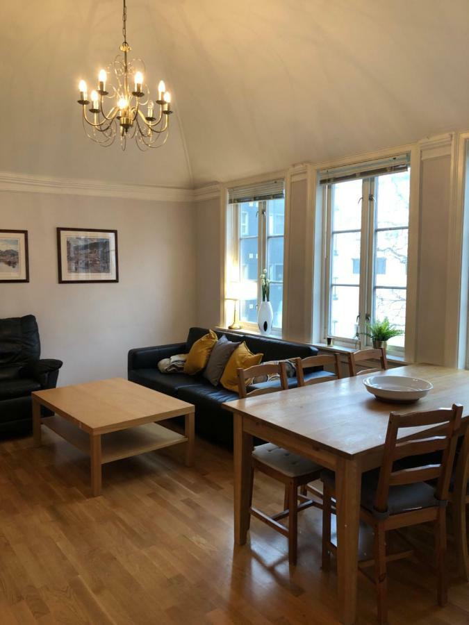 Big Central Apartment With Parking Берген Экстерьер фото